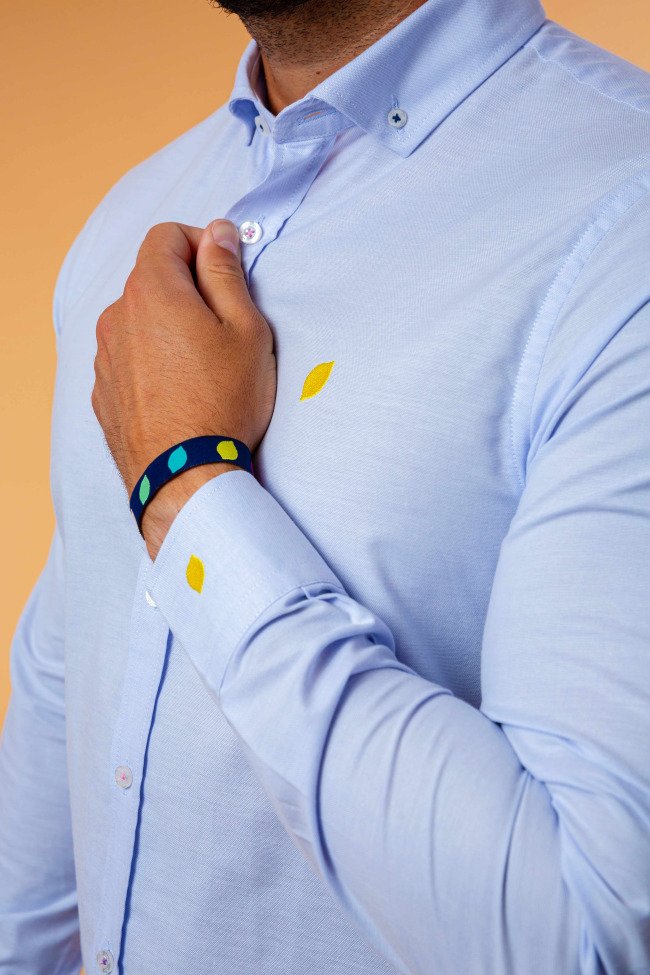 camisa-sirlemon-fabricada-en-españa-celeste-botones-colores